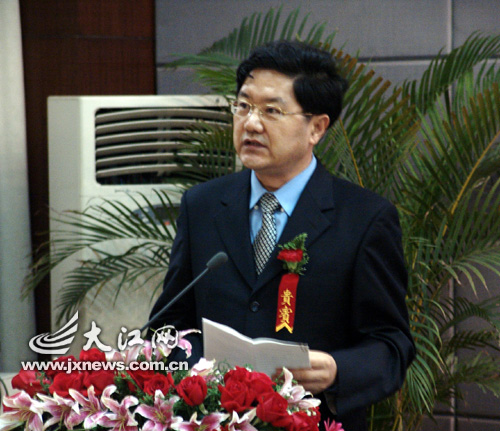 為瓷博會(huì)熱身 “景德鎮(zhèn)高技術(shù)陶瓷國(guó)際論壇”開幕景德鎮(zhèn),瓷博會(huì),論壇
