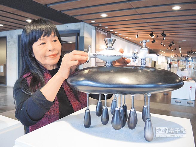 張麗娟 點陶瓷成金屬 張麗娟 點陶瓷成金屬