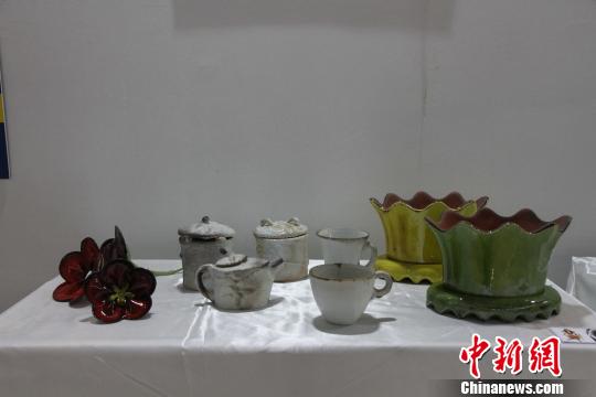 瑞典陶瓷藝術(shù)家的作品!≡鴿 攝 瑞典陶瓷藝術(shù)家的作品!≡鴿 攝